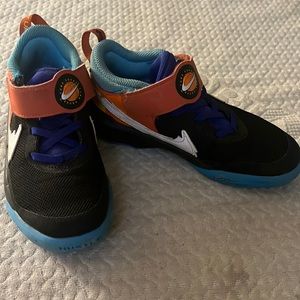 Boys Nike space jam sneakers